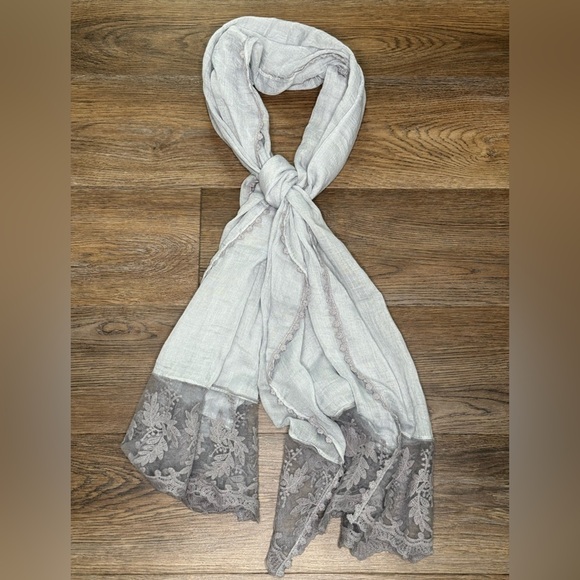 Women's Scarf - 80% Viscose, 20% Cotton - Picture 1 of 4